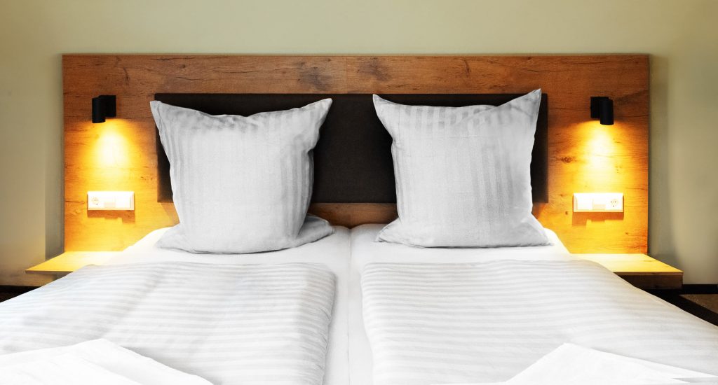 Modernes Zimmer mit Schwarzwald-Feeling